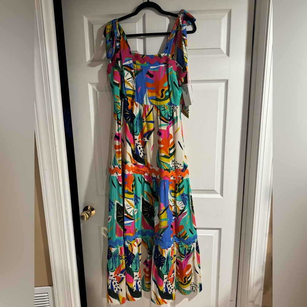 RED DRESS MAXI PERFECT FOR THAT ISLAND VACATION!